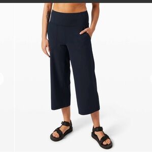Lululemon Align Wide Leg Crop 23" Sz 8